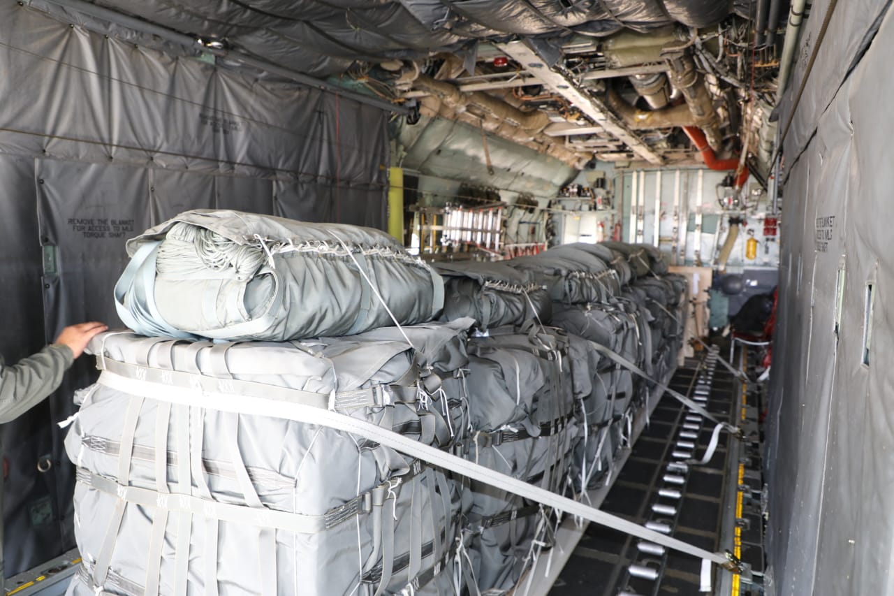 القوات المسلحة تنفذ 3 إنزالات جوية على قطاع غزة إحداها بالتعاون مع الإمارات