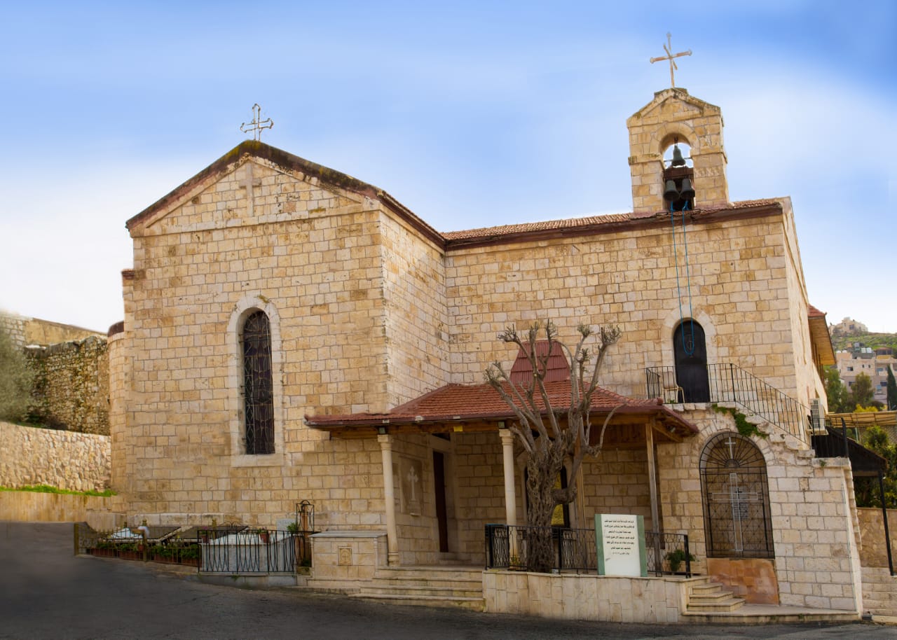 المباني التراثية في الفحيص تشكل لوحة فسيفسائية جميلة