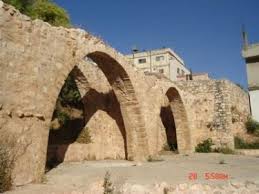 المباني التراثية في الفحيص تشكل لوحة فسيفسائية جميلة