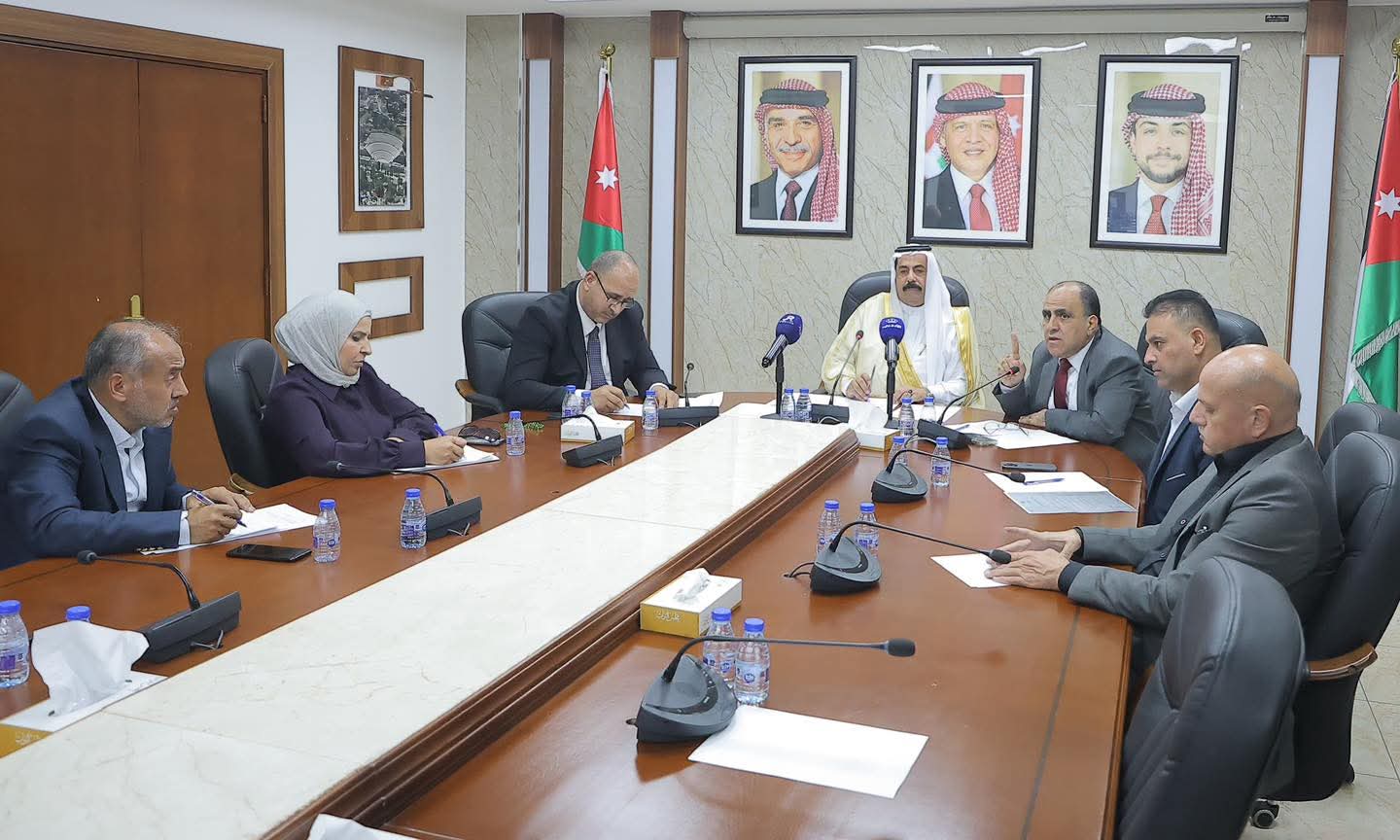 النقل النيابية تناقش مسودة نظام تنظيم التطبيقات الذكية