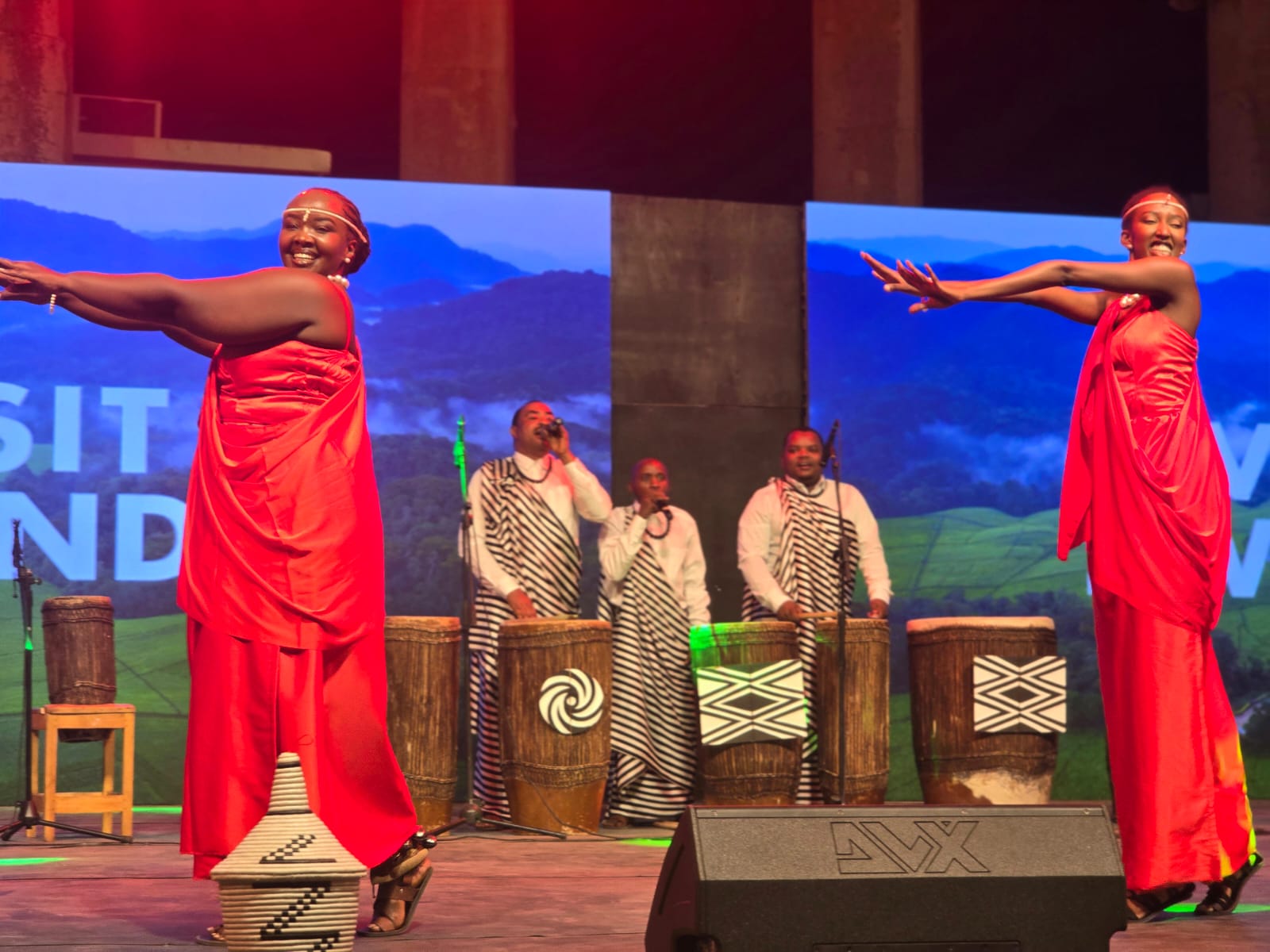 مهرجان جرش.. عروض فنية تراثية مميزة في الساحة الرئيسة