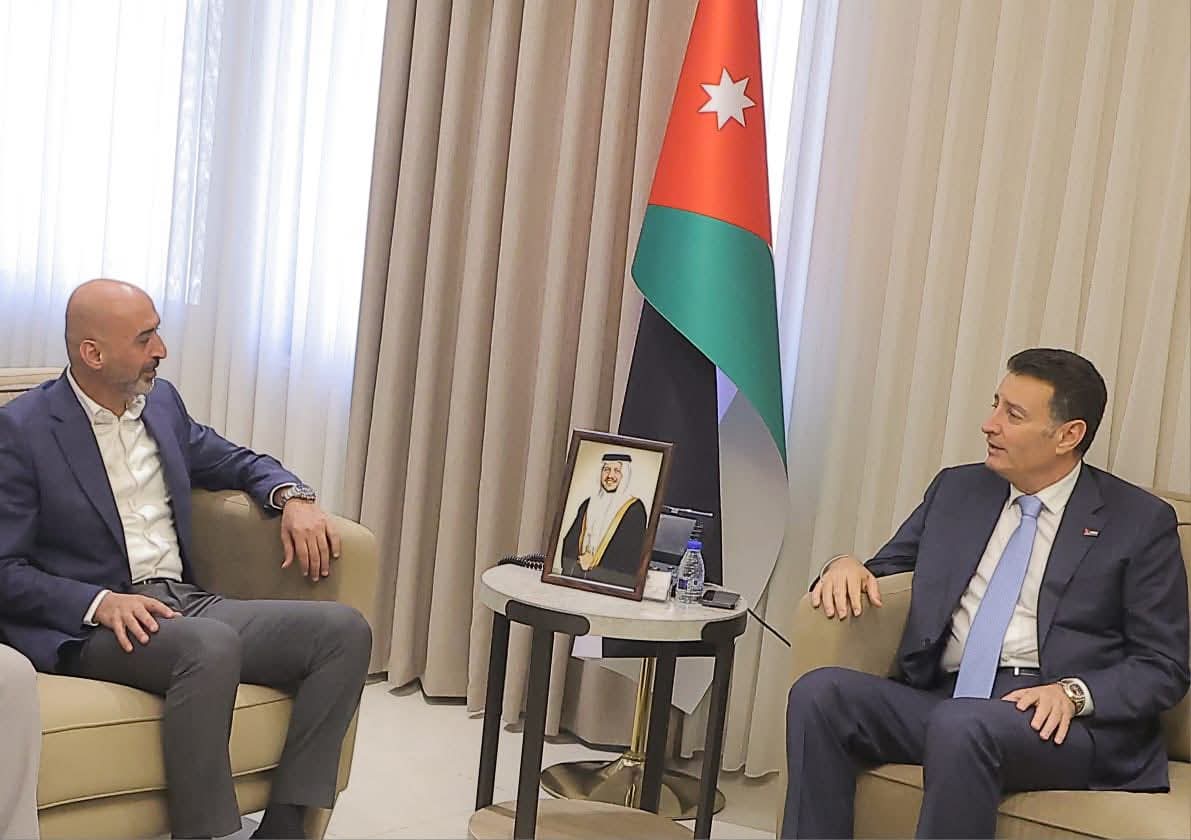 رئيس النواب يلتقي رئيس هيئة وأعضاء إدارة النادي الفيصلي