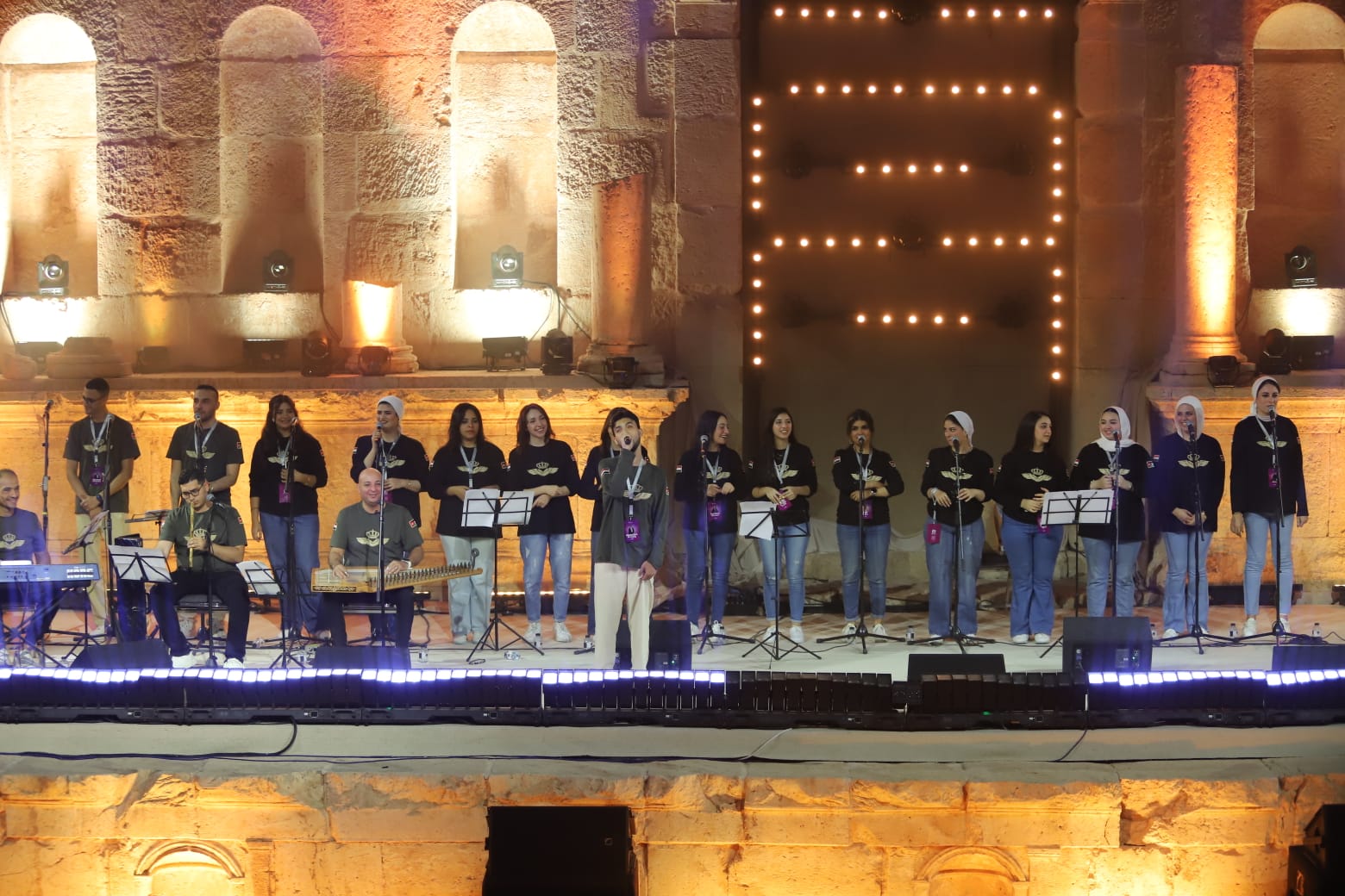 كورال هارموني المصرية تتألق في مهرجان جرش بأداء الموروث الأردني