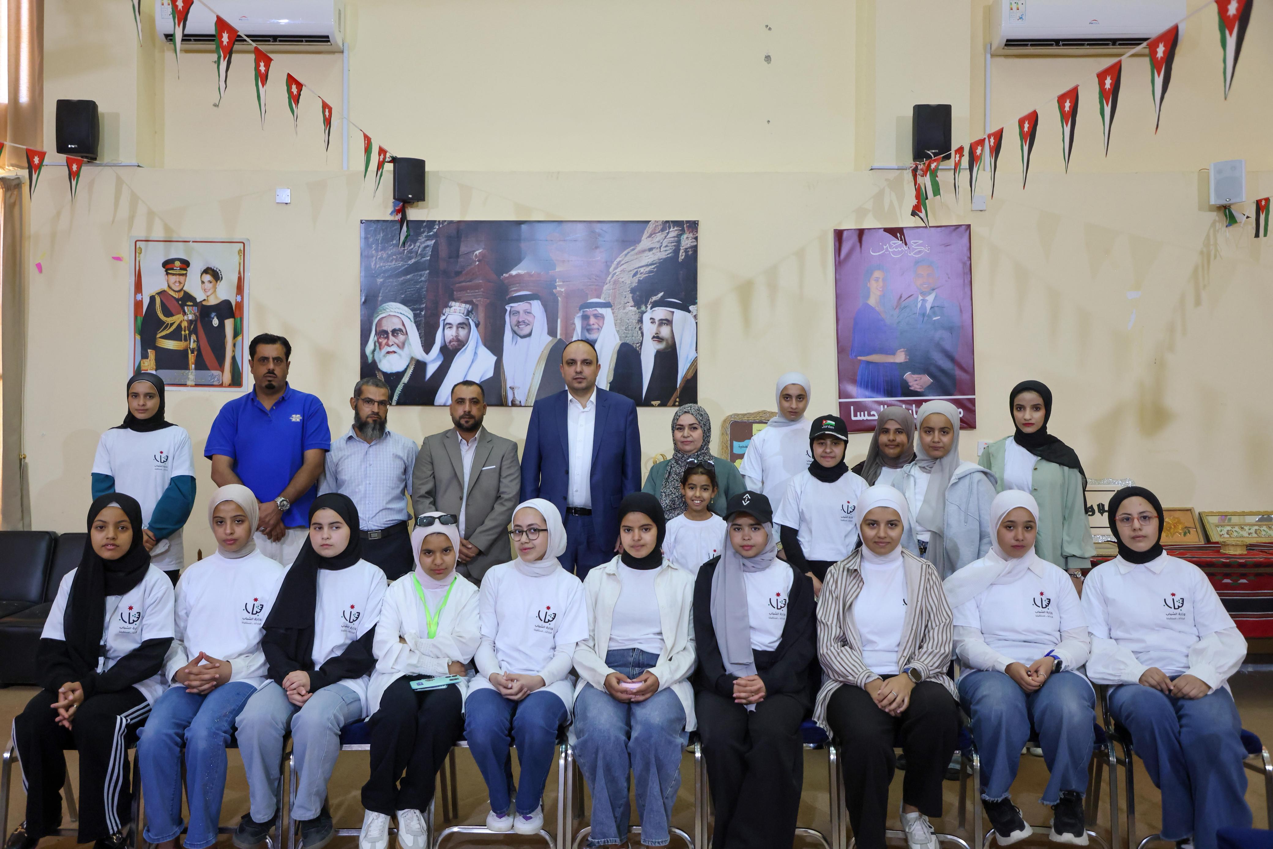 وزير الشباب يتفقد معسكرات الحسين للعمل والبناء في الطفيلة