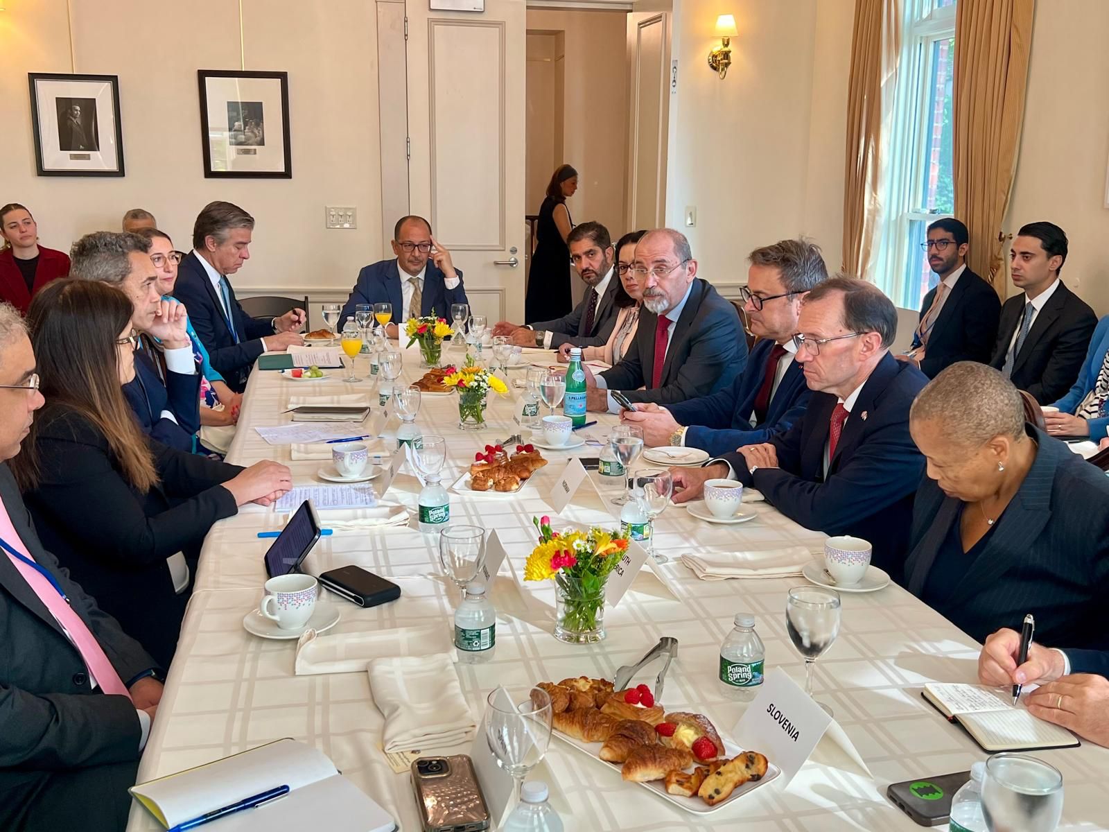 وزير الخارجية يؤكد أهمية مؤتمر حل الدولتين لدعم حقوق الشعب الفلسطيني