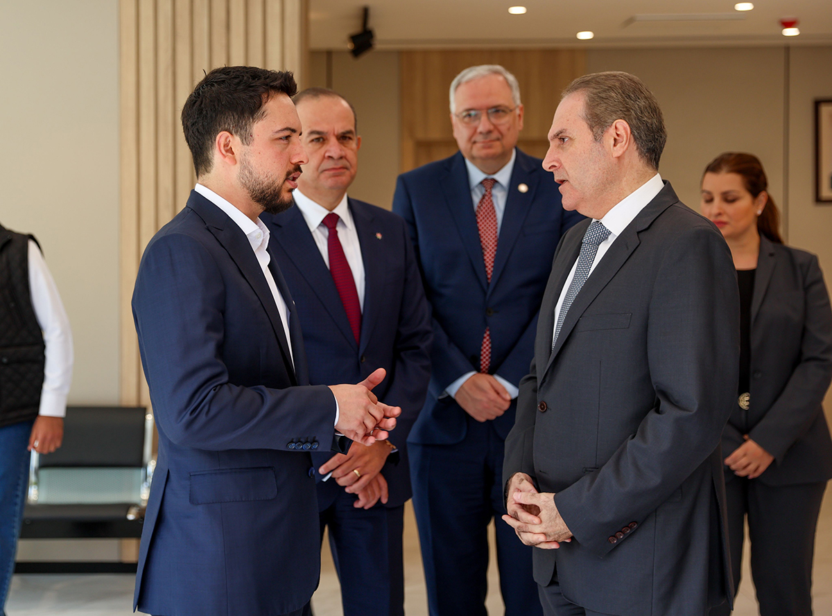 ولي العهد يفتتح مركز الصحة الرقمية الأردني في السلط