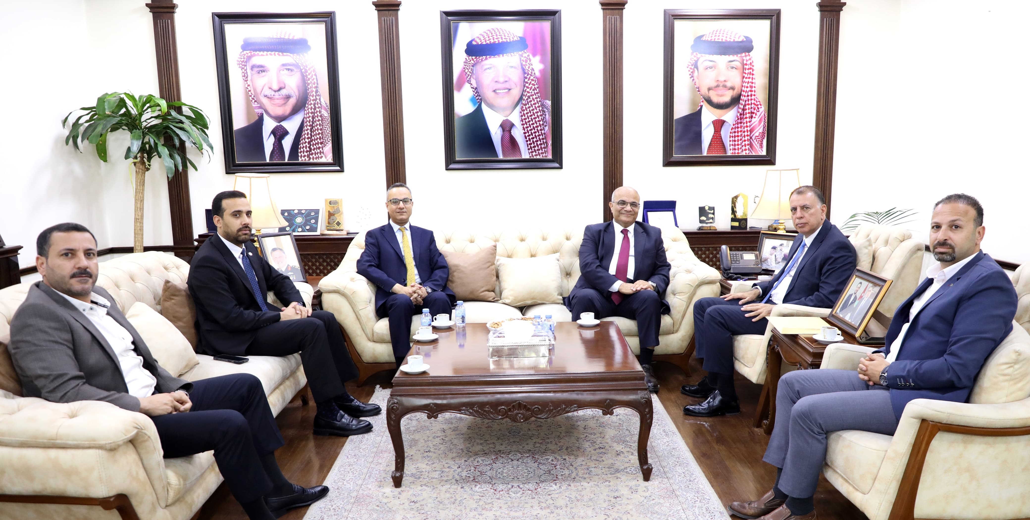 وزير الداخلية يلتقي مجلس نقابة الصحفيين الأردنيين