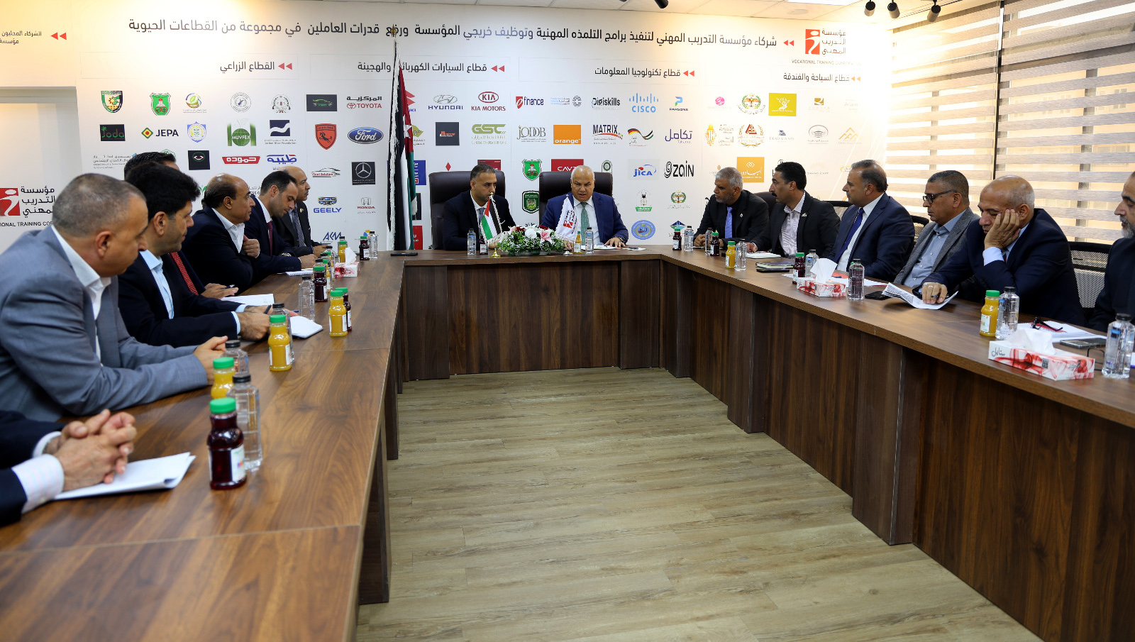 البكار يؤكد ضرورة بناء المهارات الفنية والحياتية للشباب الملتحقين ببرامج التدريب المهني