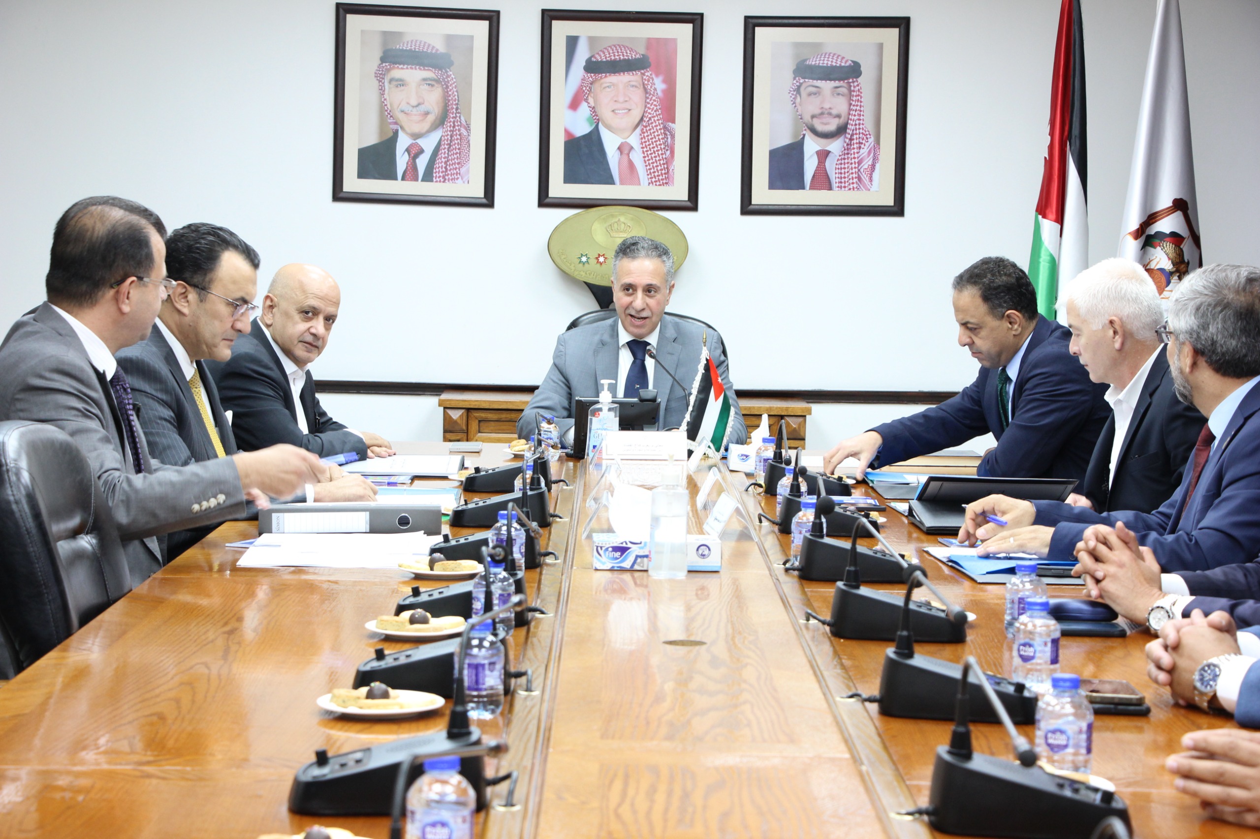 8 وكلاء إعسار يؤدون القسم القانوني أمام اللجنة المختصة