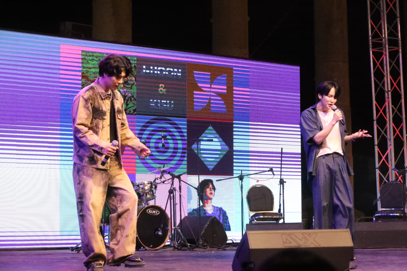 مسارح جرش39 تنبض بإبداعات ليلة اردنية وفعاليات لفرق دول صديقة