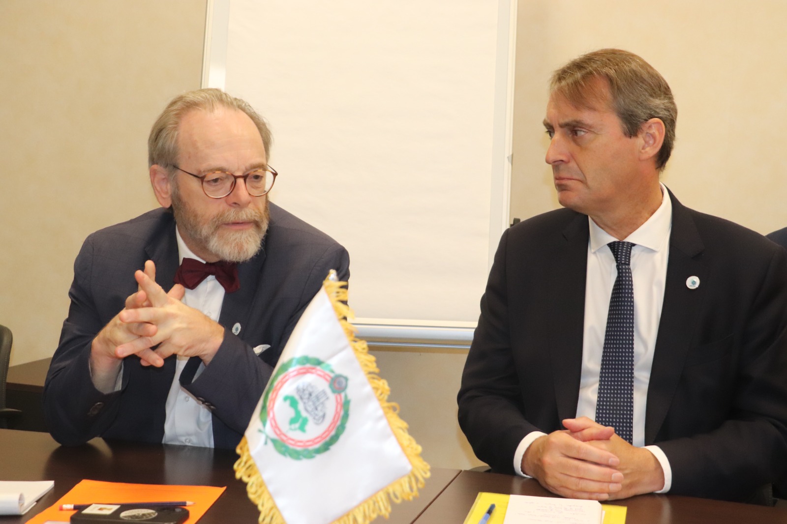 مذكرة تفاهم بين البرلمان العربي وبلجيكا لتعزيز العلاقات البرلمانية  