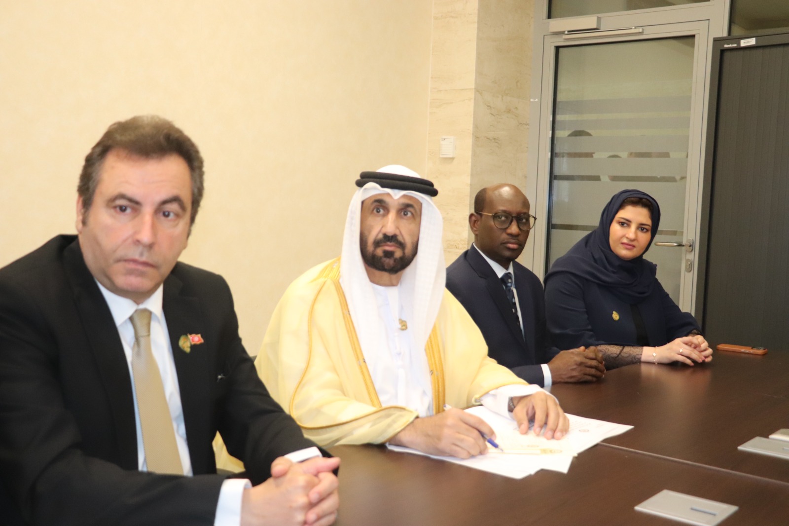 مذكرة تفاهم بين البرلمان العربي وبلجيكا لتعزيز العلاقات البرلمانية 