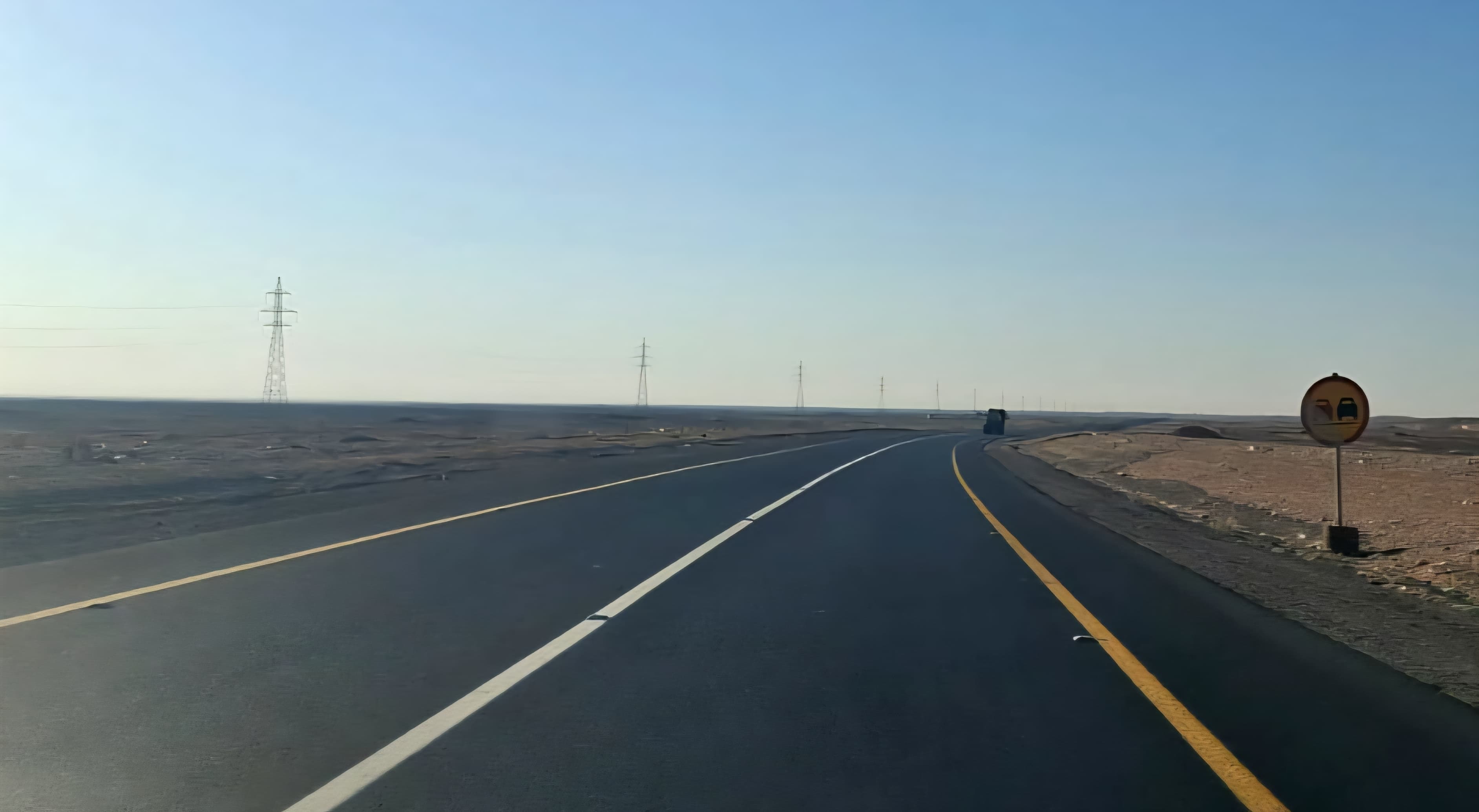 الأشغال تنهي المرحلة الأولى من تأهيل طريق معان-المدورة