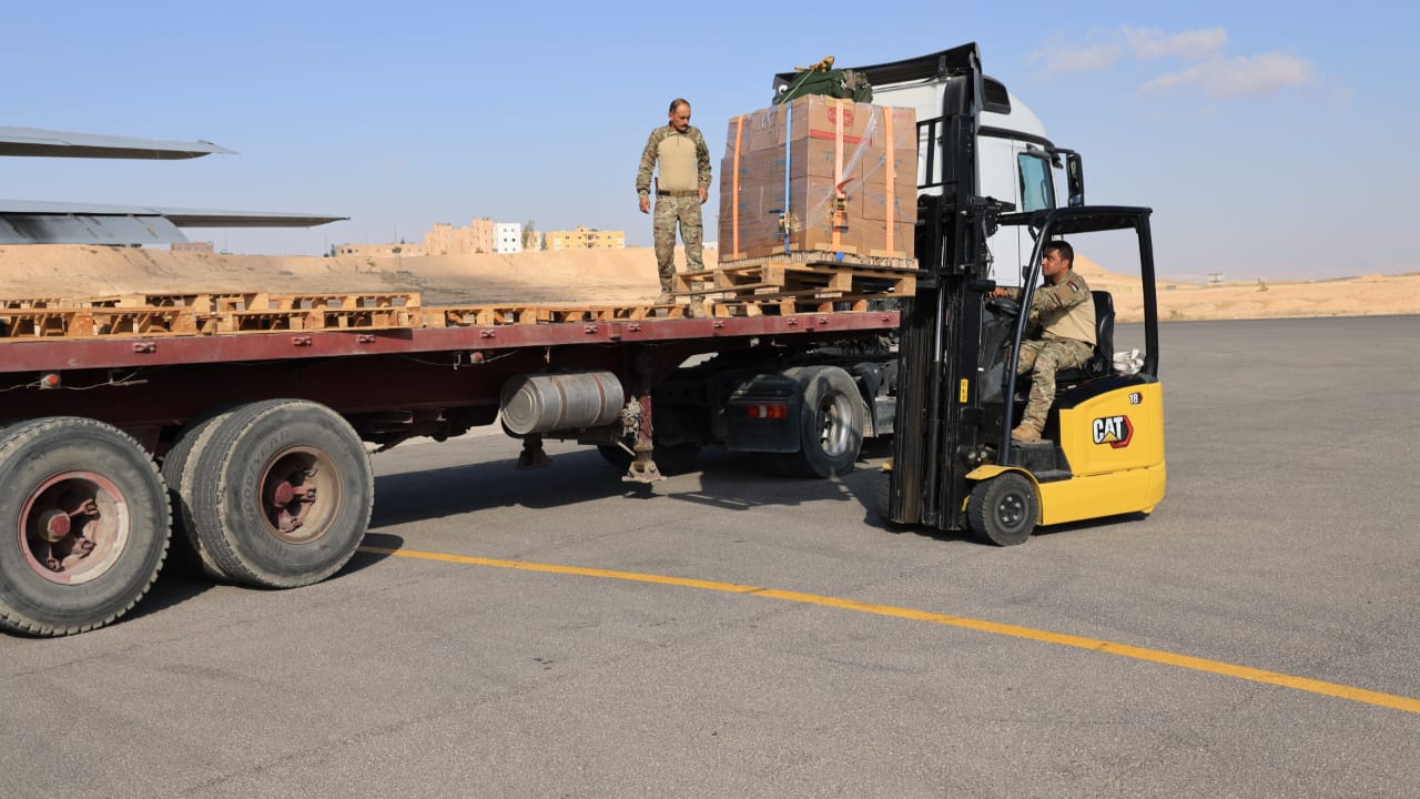 القوات المسلحة الأردنية تنفذ 5 إنزالات جوية بمشاركة عدد من الدول الشقيقة والصديقة