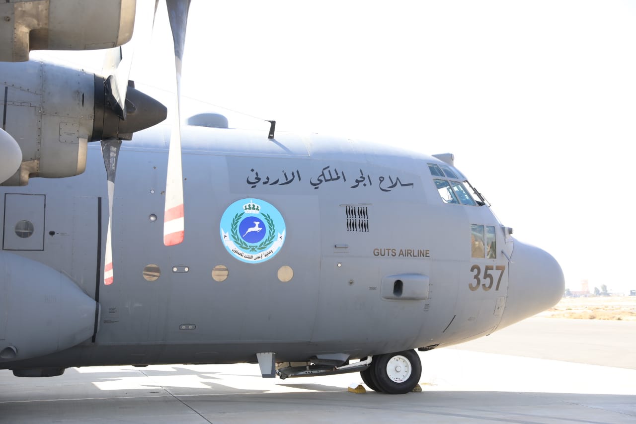 القوات المسلحة الأردنية تواصل إرسال المساعدات جواً مع دول شقيقة وصديقة على قطاع غزة