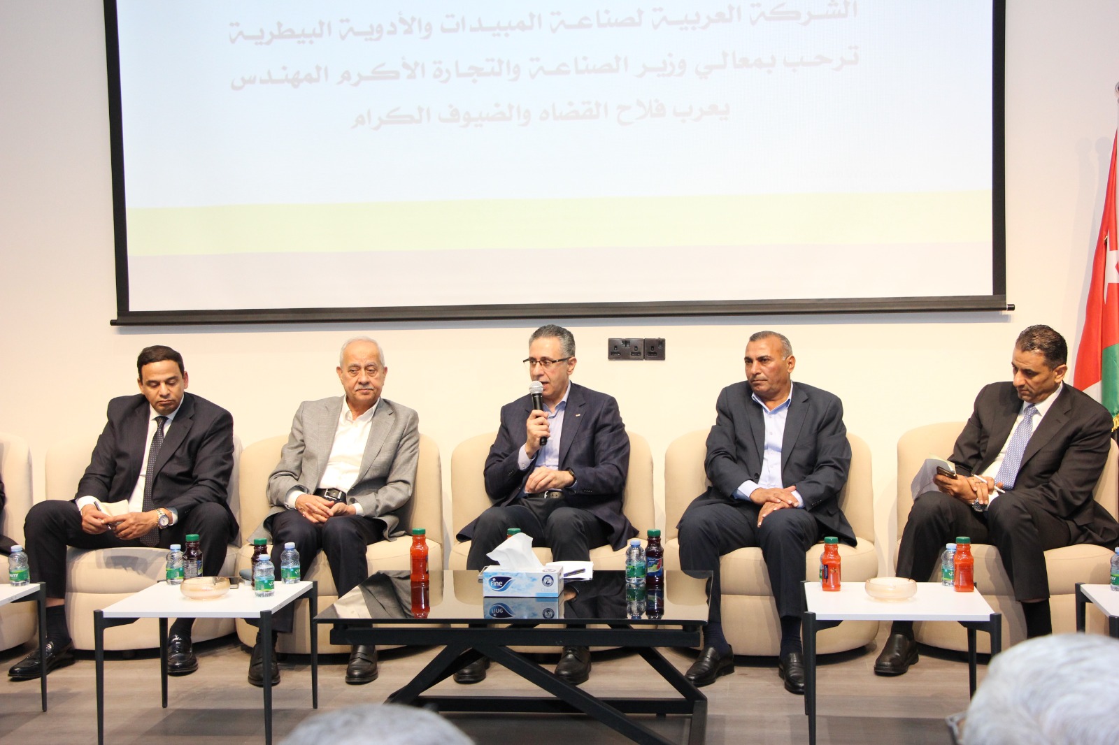 وزير الصناعة: الرسوم الجمركية الأميركية تعزز جاذبية الأردن الاستثمارية