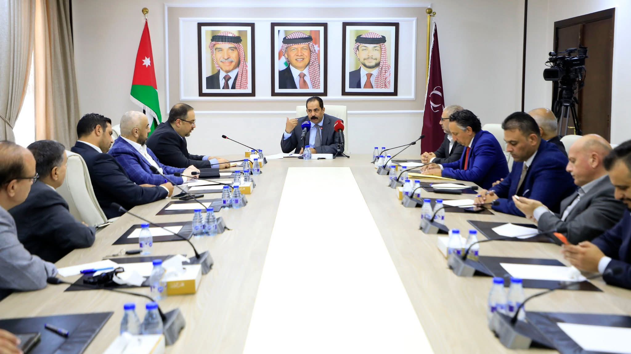 النقل النيابية تبحث تحديات شركات الطيران المحلية