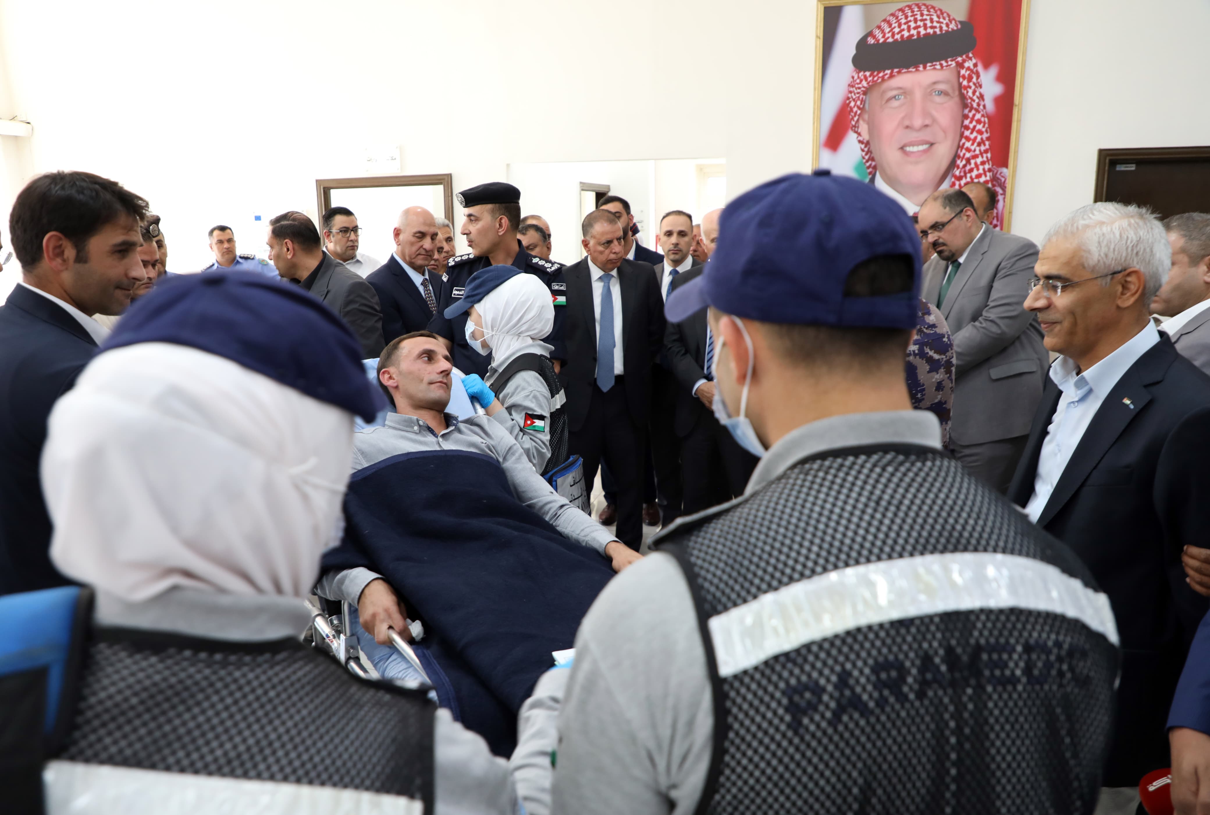 وزير الداخلية يتابع تمرينا ميدانيا لمحاكاة الاستجابة للطوارئ الصحية في مركز حدود جابر