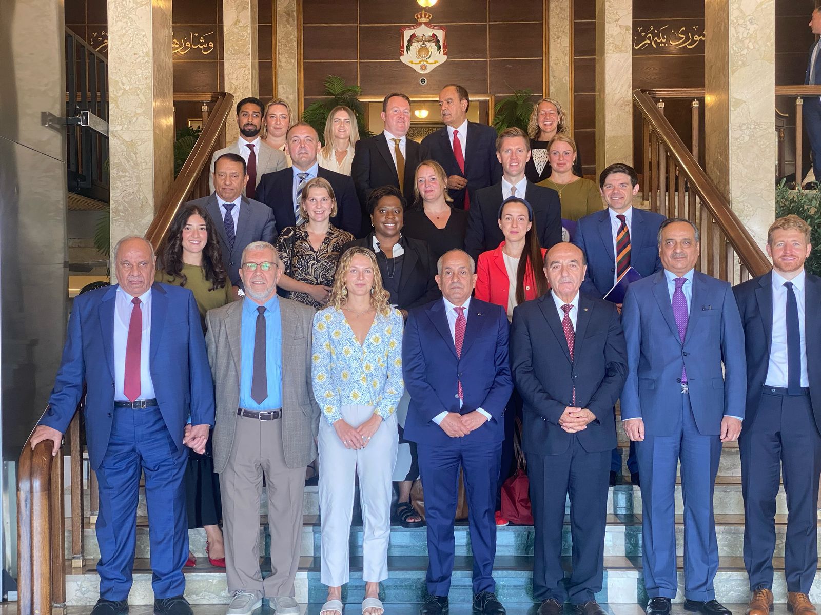 خارجية الأعيان تلتقي وفدًا حزبيًا بريطانيًا