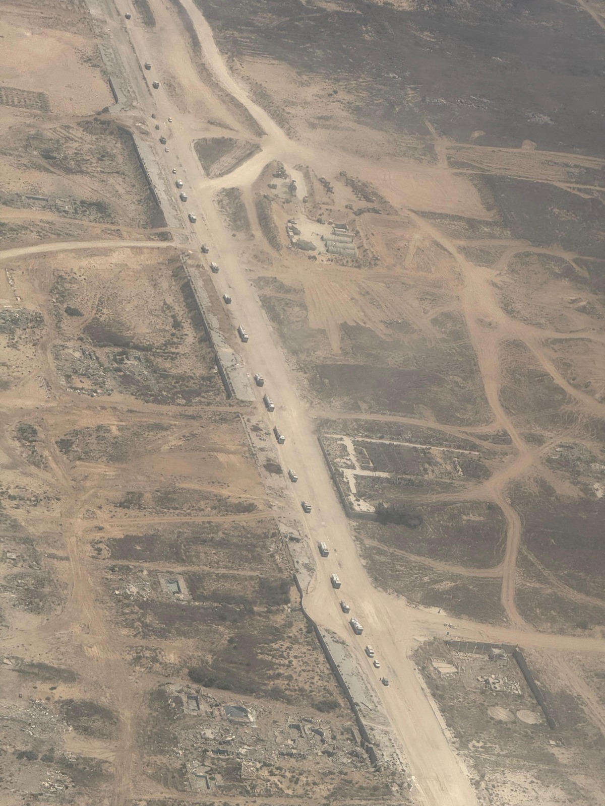 428 إنزالاً جوياً أردنياً على غزَّة .. دِقة تحمل إغاثة ولا أيَّ تهديد للسكان وتصل إليهم آمنة