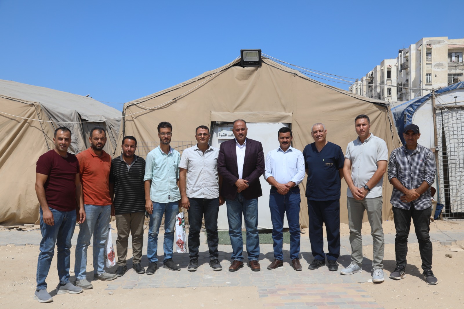 وفد من بلدية خانيونس يزور المستشفى الميداني الأردني جنوب غزة7