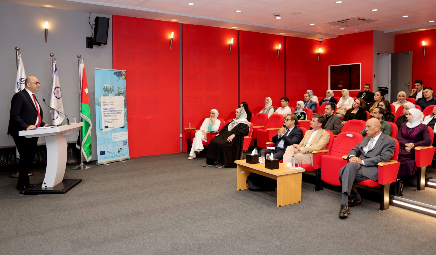 ندوة في جامعة الأميرة سمية حول إدارة برنامج الحراك الأكاديمي ضمن إيراسموس بلس