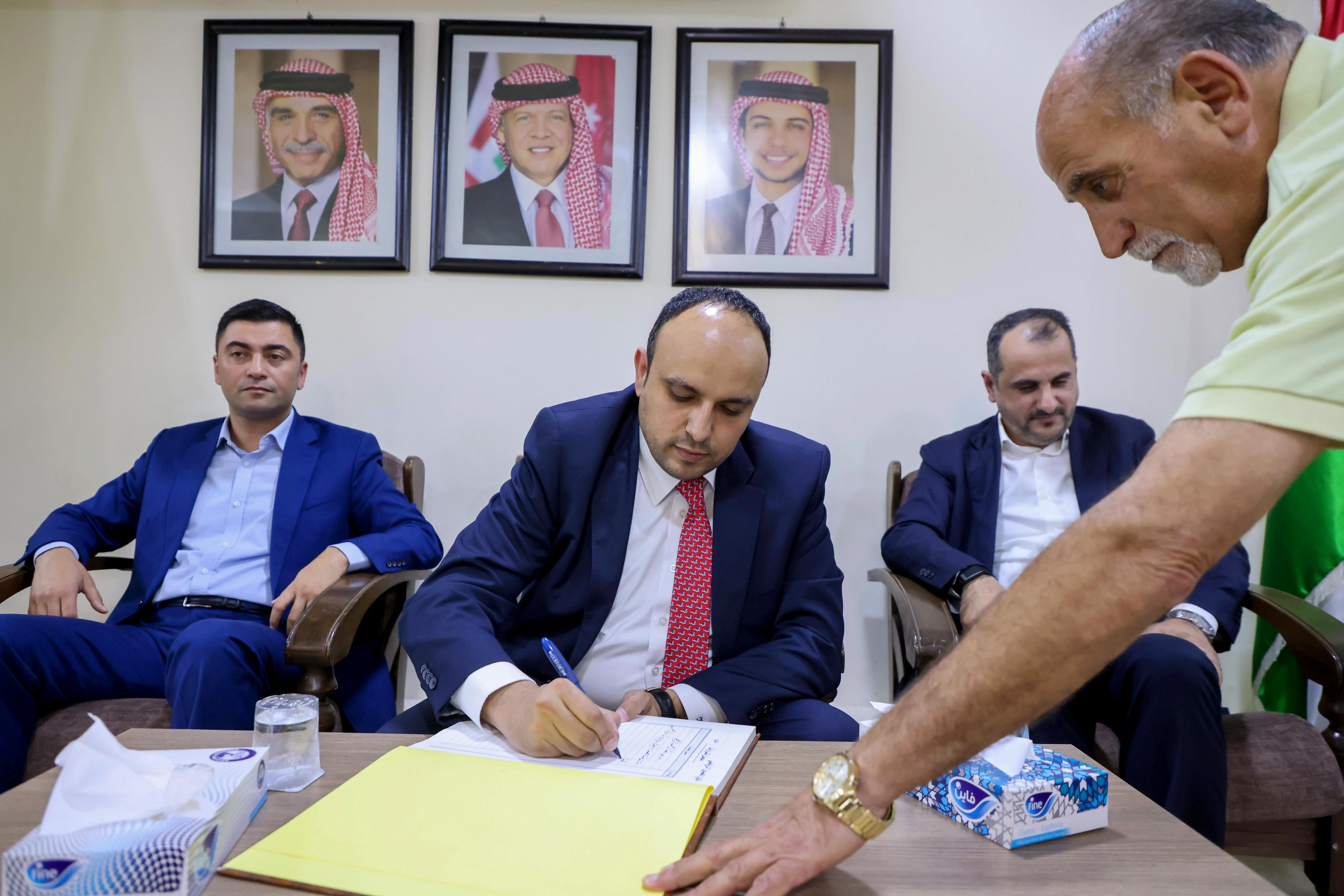 وزير الشباب: نادي الحسين إربد نموذج في العمل المؤسسي والتنافسية العالية