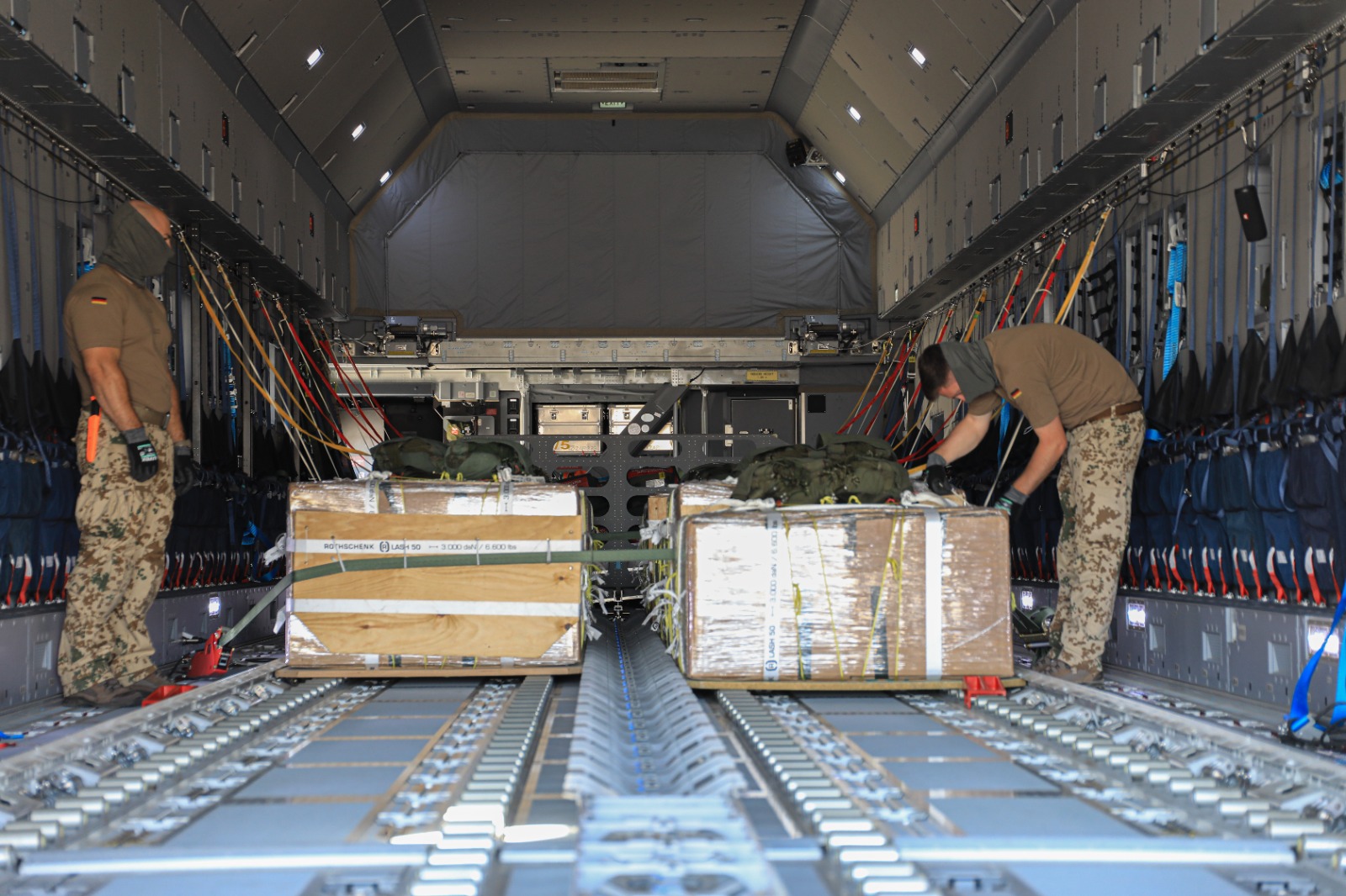 الأردن مستمر بقيادة الجهود الدولية لإرسال المساعدات الجوية إلى غزة