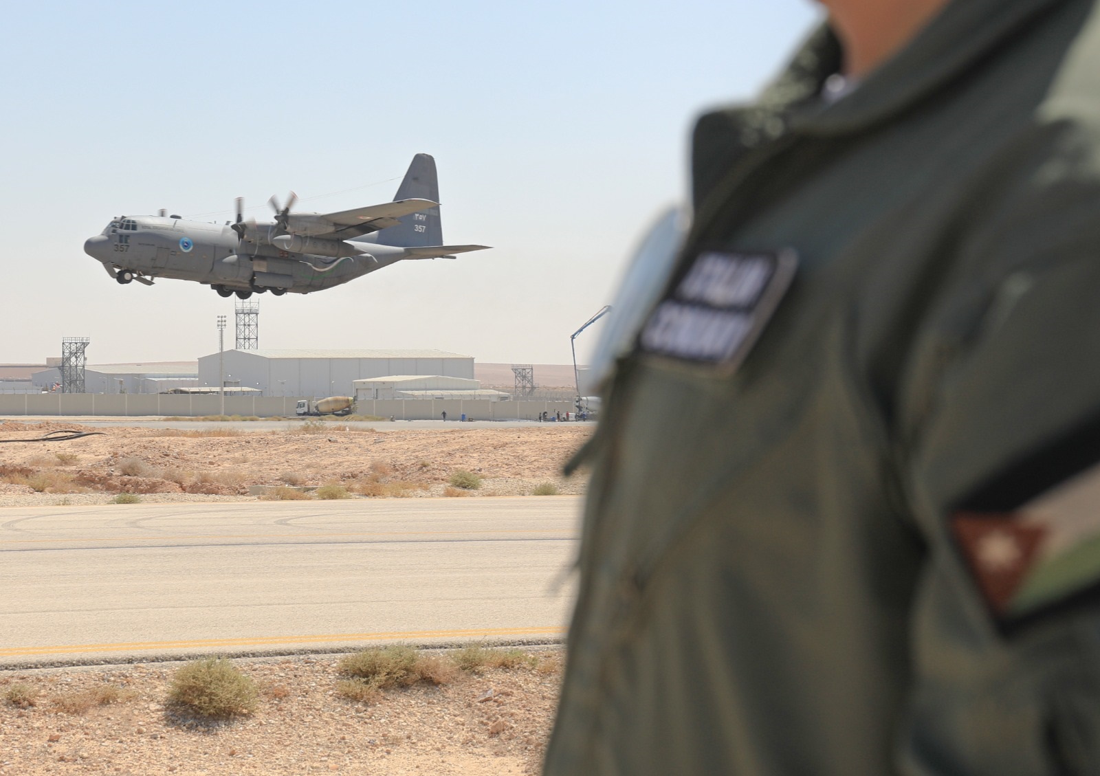 القوات المسلحة الأردنية تنفذ إنزالات جوية جديدة لمساعدات إنسانية على قطاع غزة