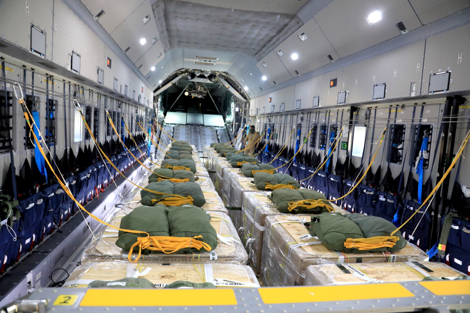 القوات المسلحة الأردنية تنفذ إنزالات جوية جديدة لمساعدات إنسانية على قطاع غزة