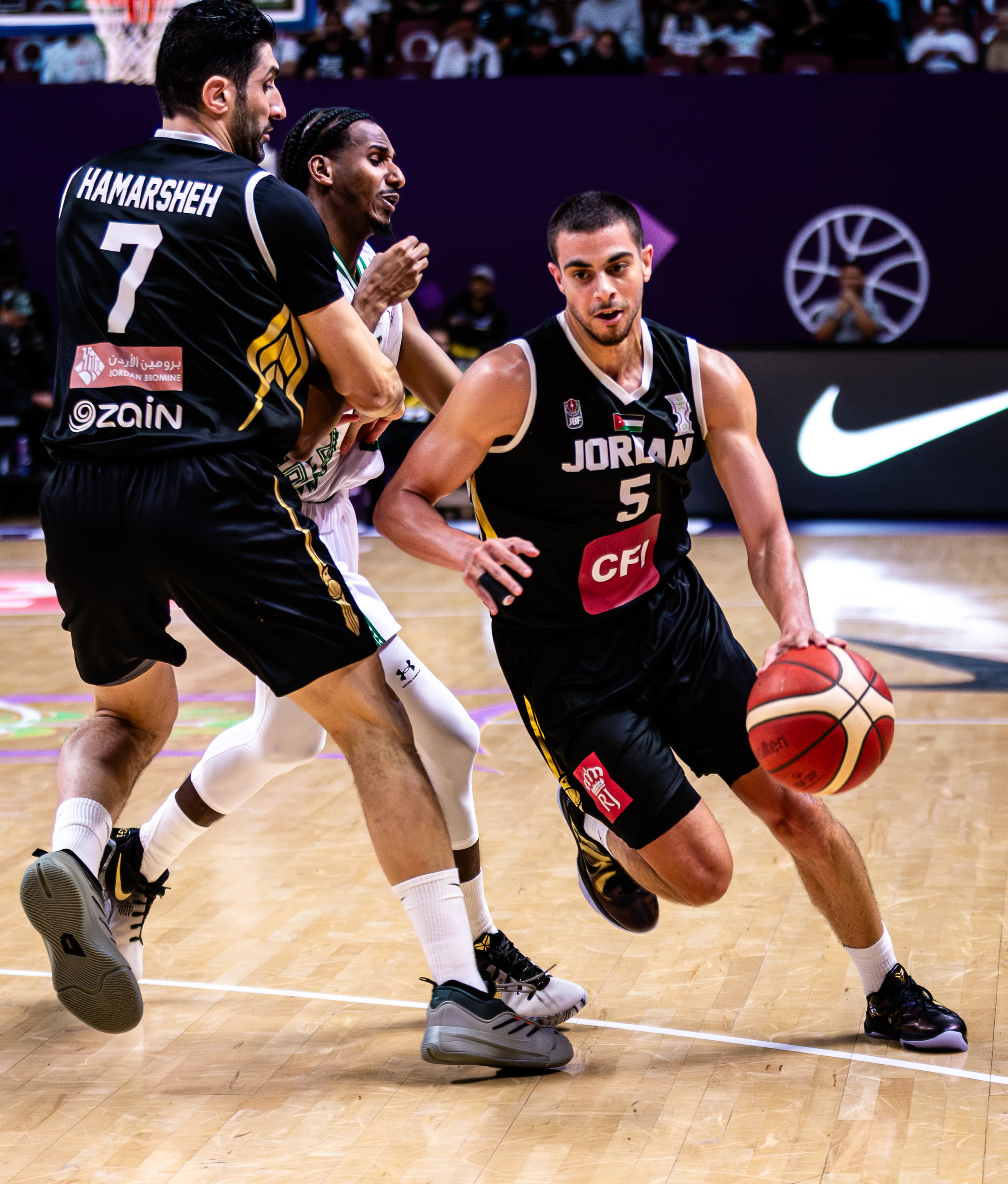 المنتخب الوطني يخسر أمام نظيره السعودي في تصفيات آسيا لكرة السلة