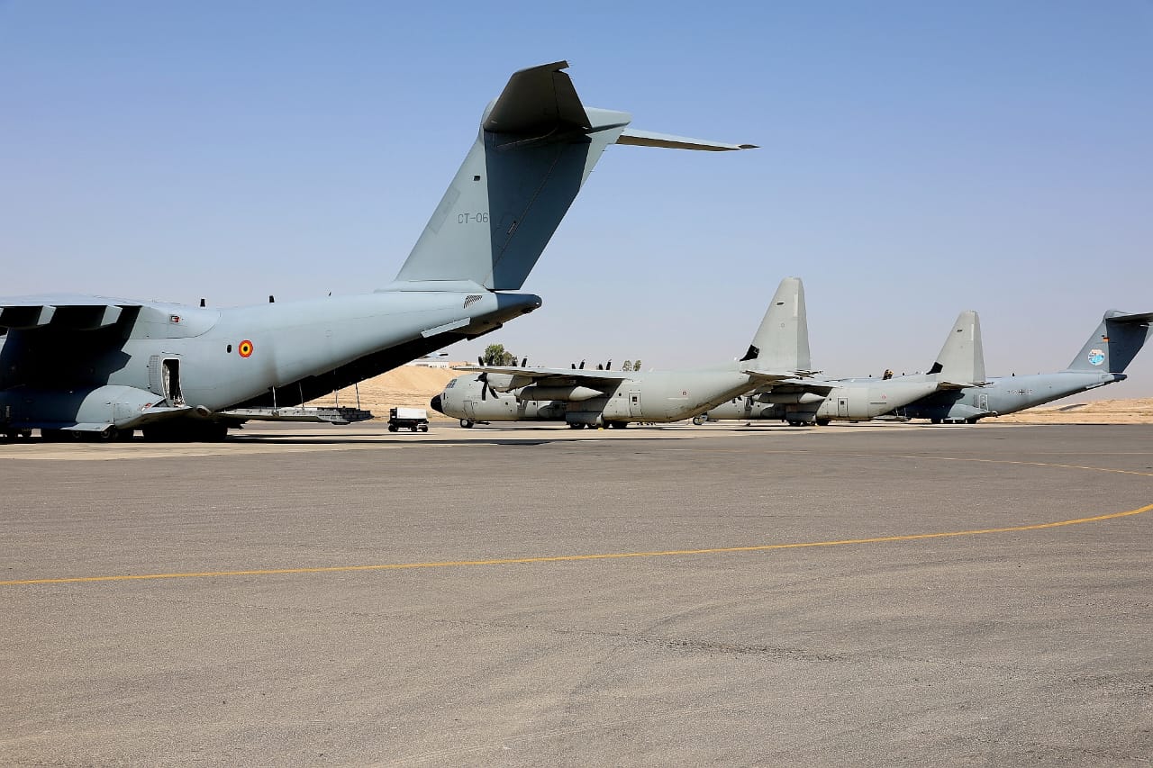 القوات المسلحة الأردنية تنفذ إنزالات جوية جديدة للمساعدات على غزة بمشاركة دولية