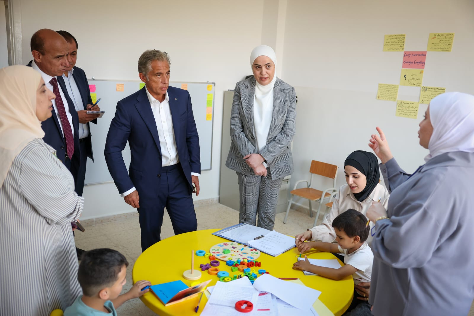 رئيس الوزراء يتفقد ستة مواقع تنموية وخدمية في محافظة الكرك