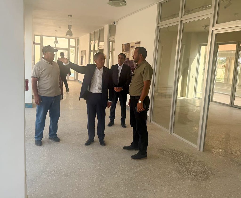 رئيس الوزراء يتفقد ستة مواقع تنموية وخدمية في محافظة الكرك