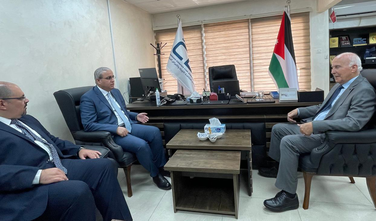 وزير الصحة يزور المركز الوطني لمكافحة الأوبئة