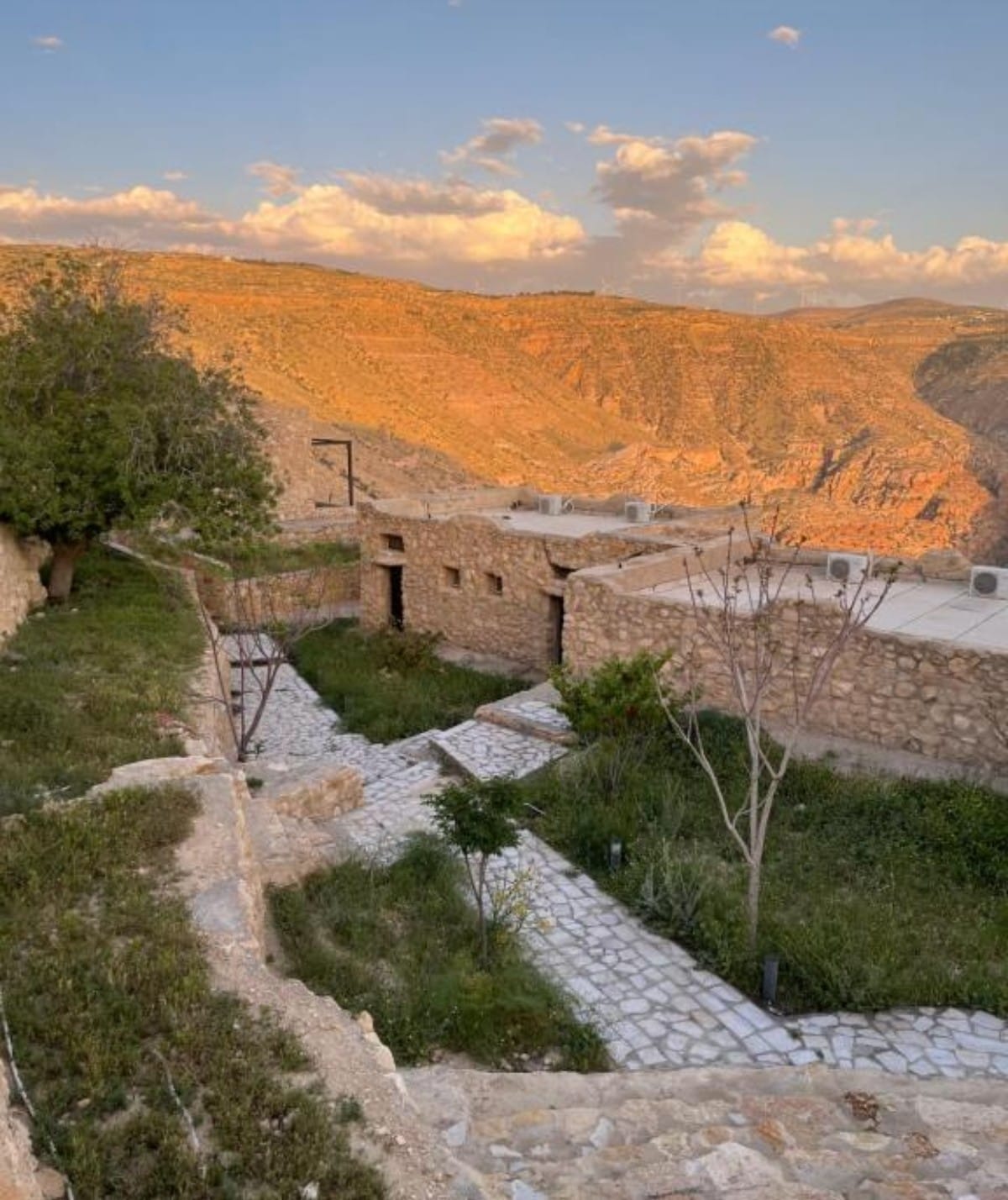 قرية المعطن في الطفيلة.. وجهة سياحية على مسار درب الأردن