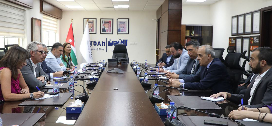 لقاء يبحث سبل مواجهة التحديات وتعزيز تنافسية القطاع السياحي