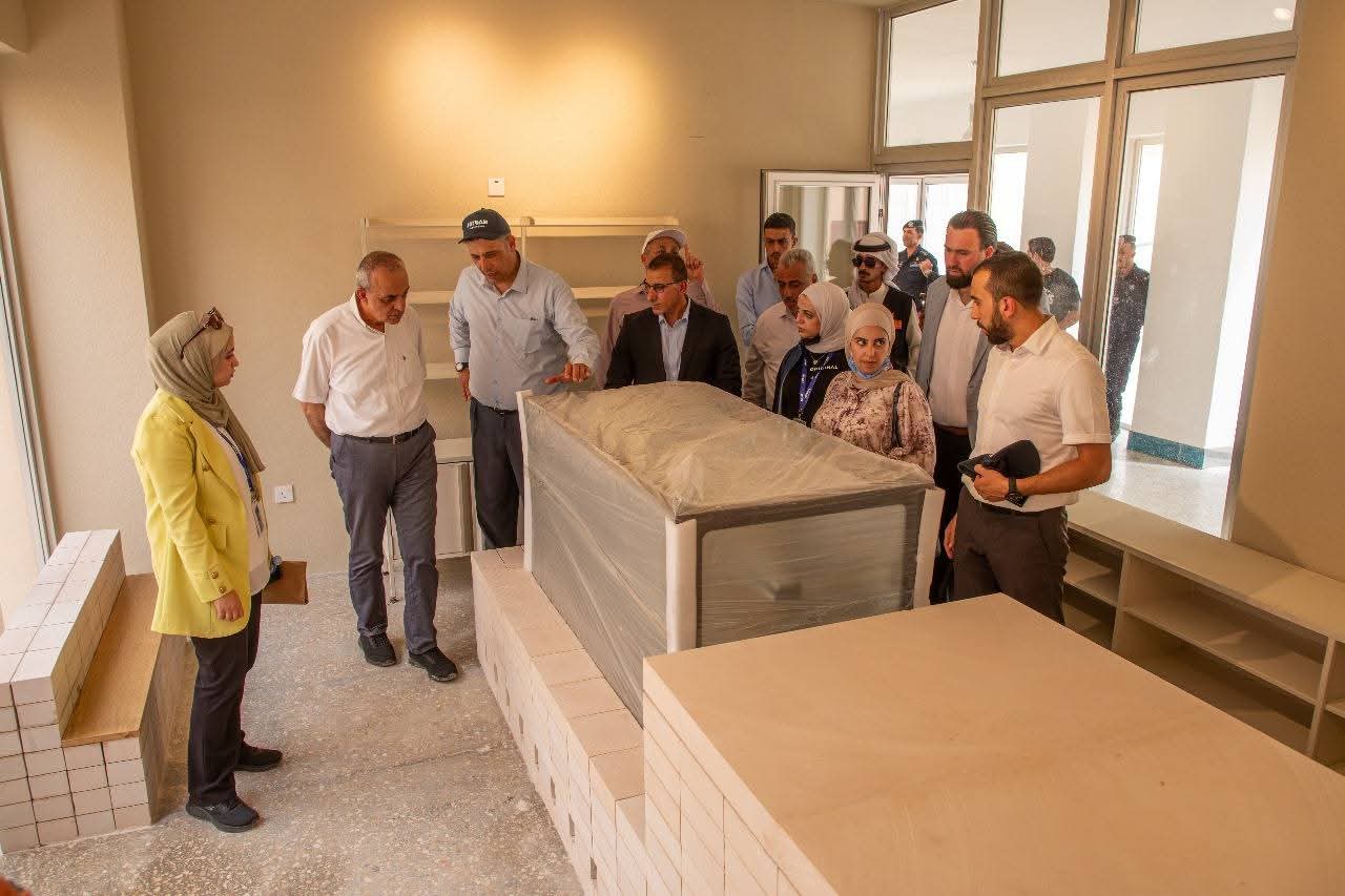 وزير السياحة يتفقد سير العمل في مشروع تطوير قلعة القطرانة