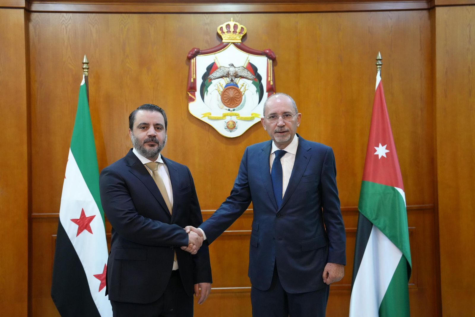 وزير الخارجية يلتقي نظيره السوري