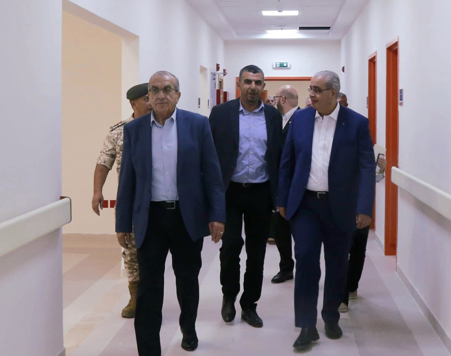 وزيرا الأشغال والصحة يطلعان على خطط تشغيل مستشفى الأميرة بسمة الجديد