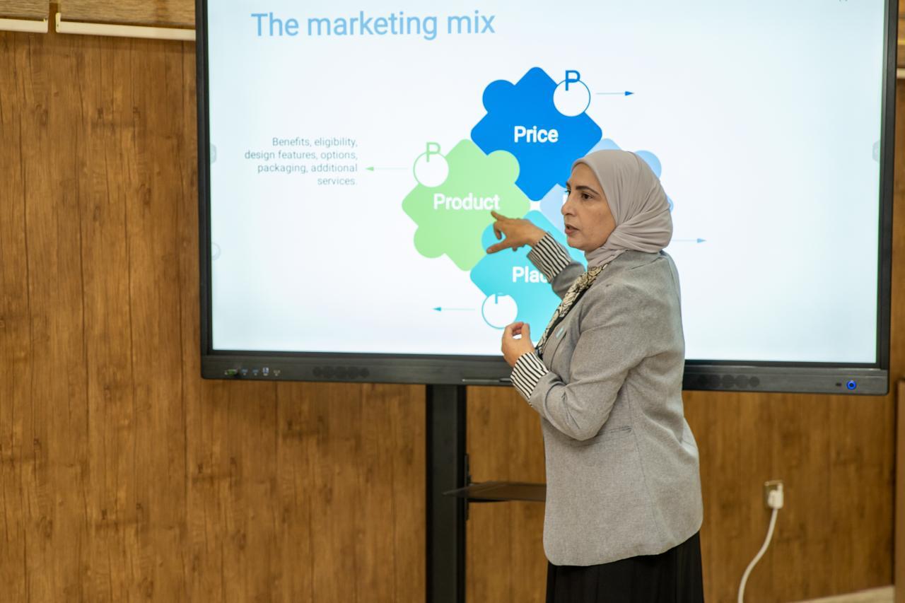 ورشة تدريبية لتعزيز تجربة العملاء في قطاع التأمين