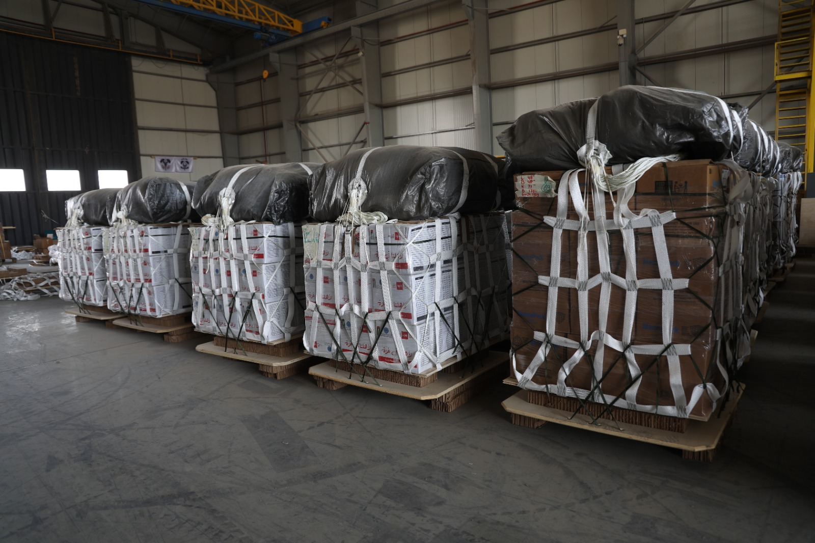 الأردن يواصل إيصال المساعدات إلى غزة عبر إنزالات جوية جديدة