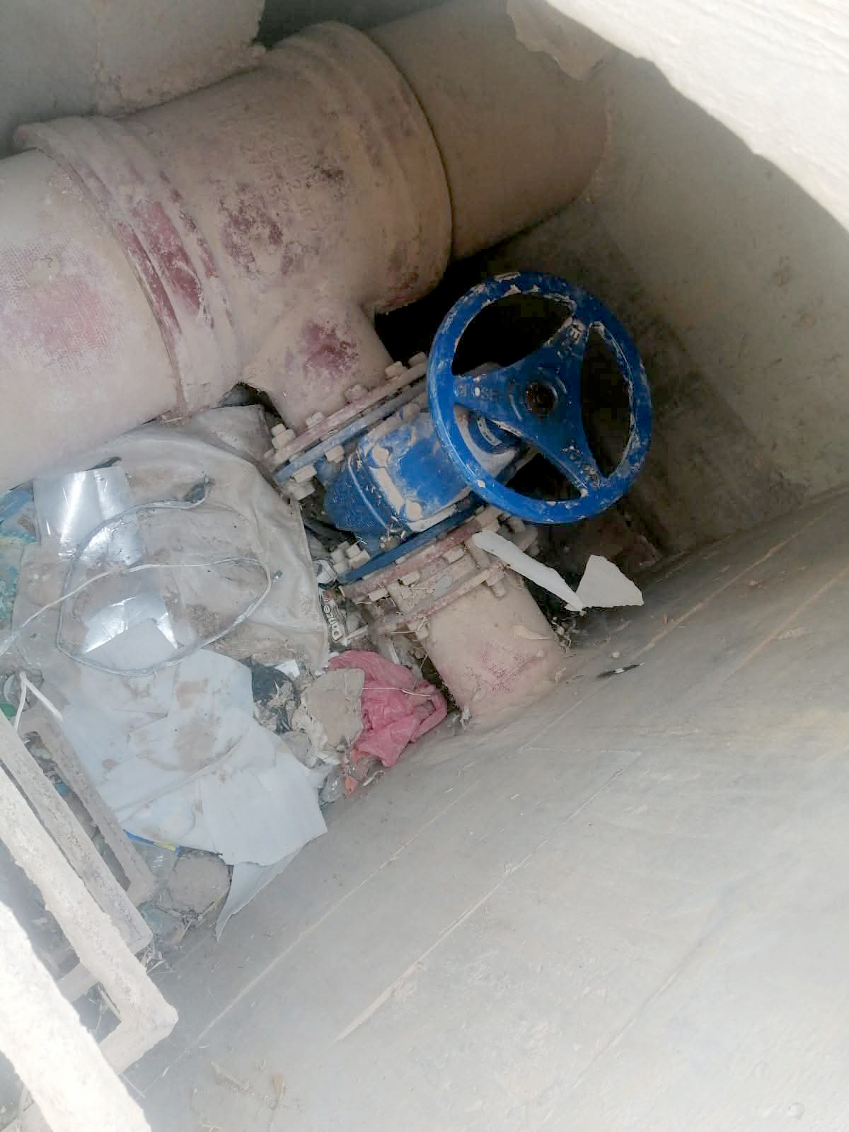 ضبط اعتداء على خط مياه مخصص للزراعة في الجيزة