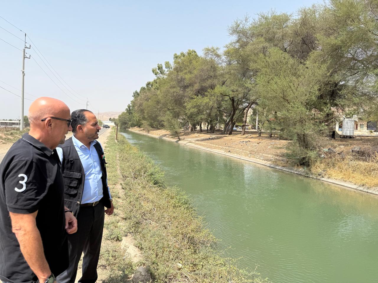 وزير المياه يتفقد مرافق للتزويد المائي