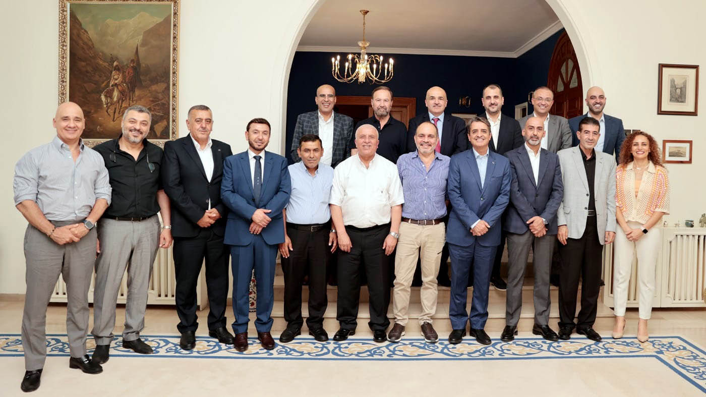 الأمير علي يلتقي أندية المحترفين ويؤكد أهمية الشراكة لخدمة كرة القدم الأردنية