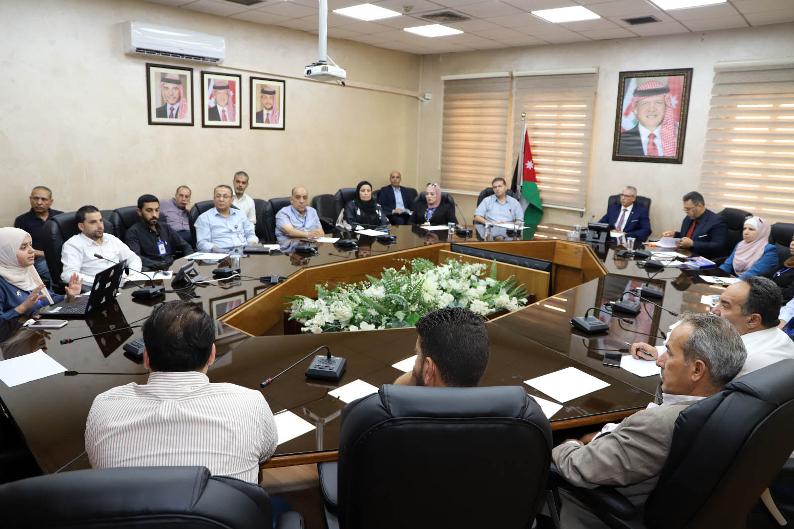 ندوة عن المفاهيم الأساسية في الأمن السيبراني وأنواع التهديدات السيبرانية بوزارة التربية