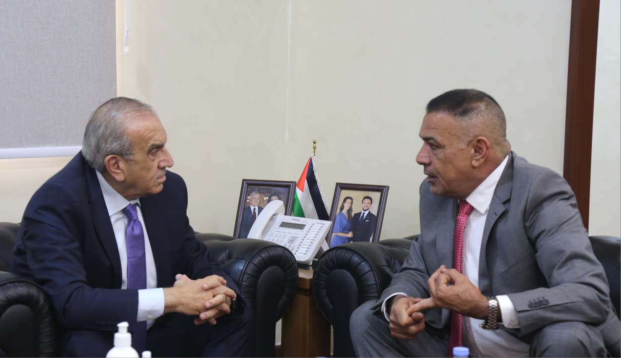 وزير الأشغال يؤكد ضرورة تطوير آليات التحكيم في العقود الإنشائية