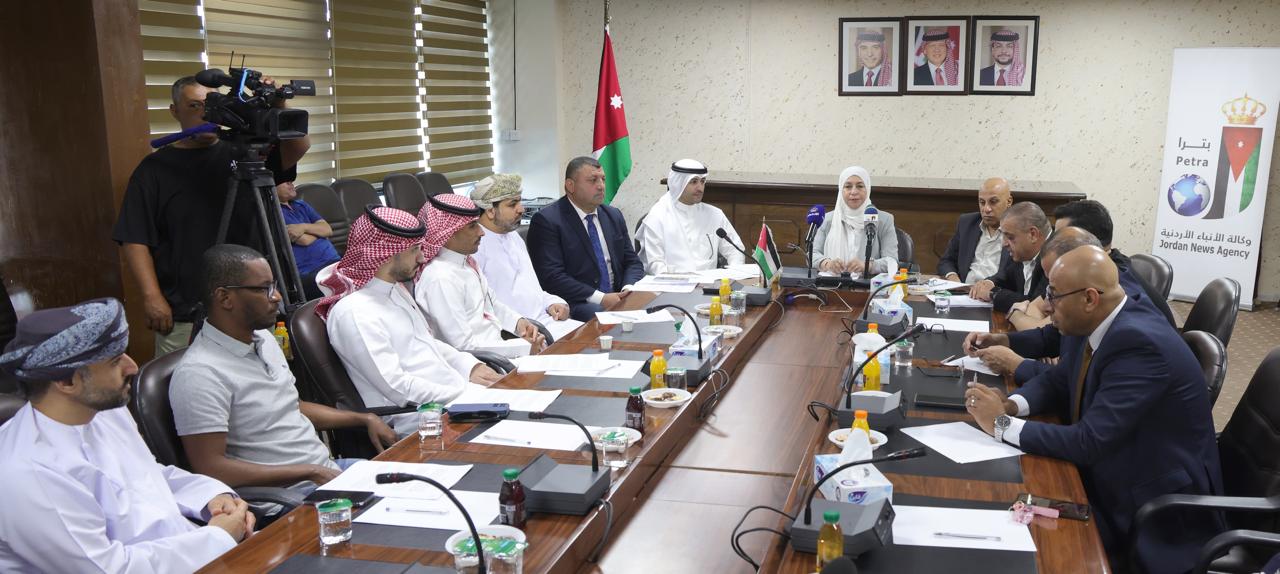 وفد إعلامي خليجي يزور بترا