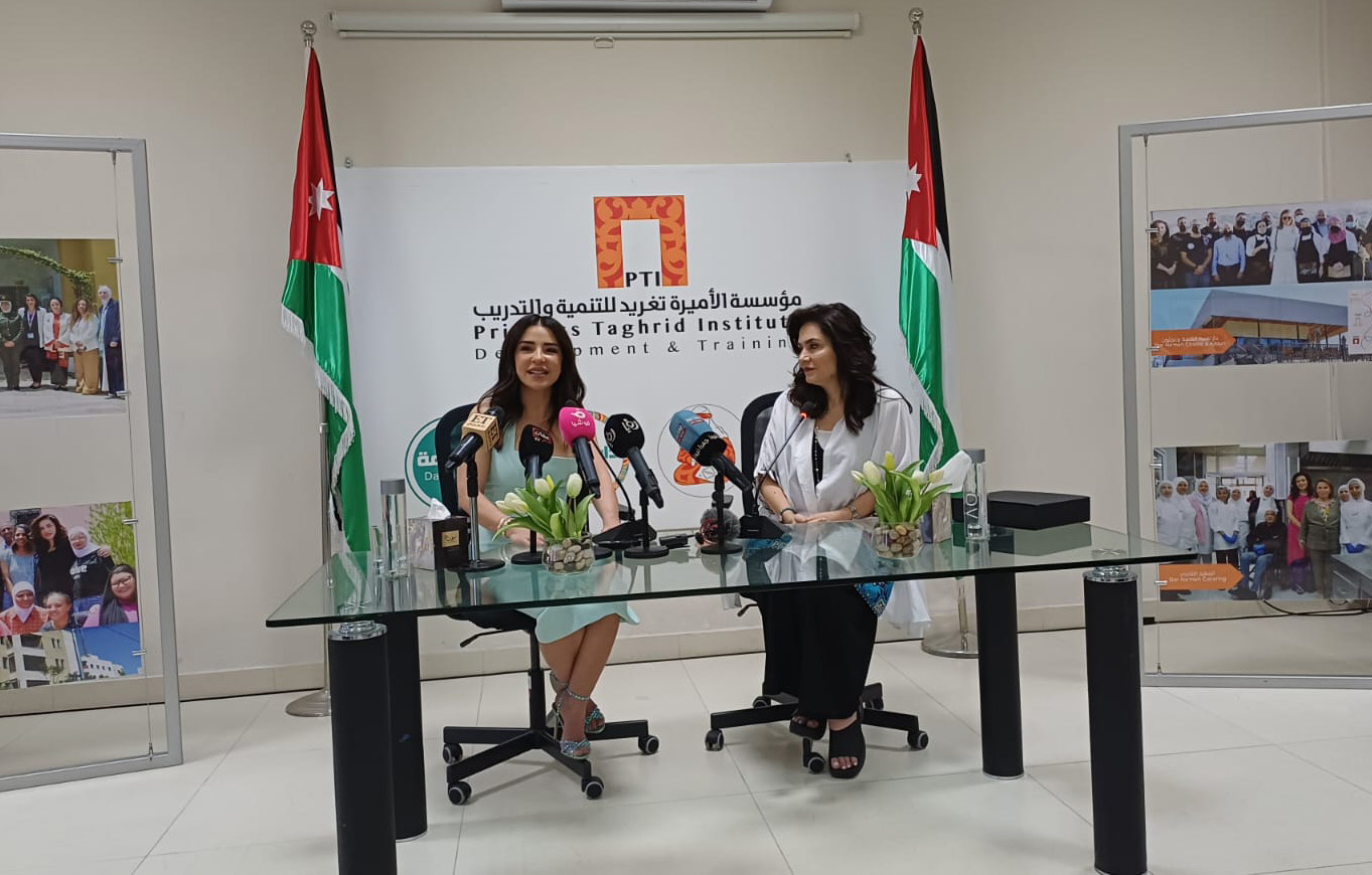 الفنانة ماغي بو غصن سفيرة مؤسسة الأميرة تغريد للمرأة من فاقدات السند الأسري