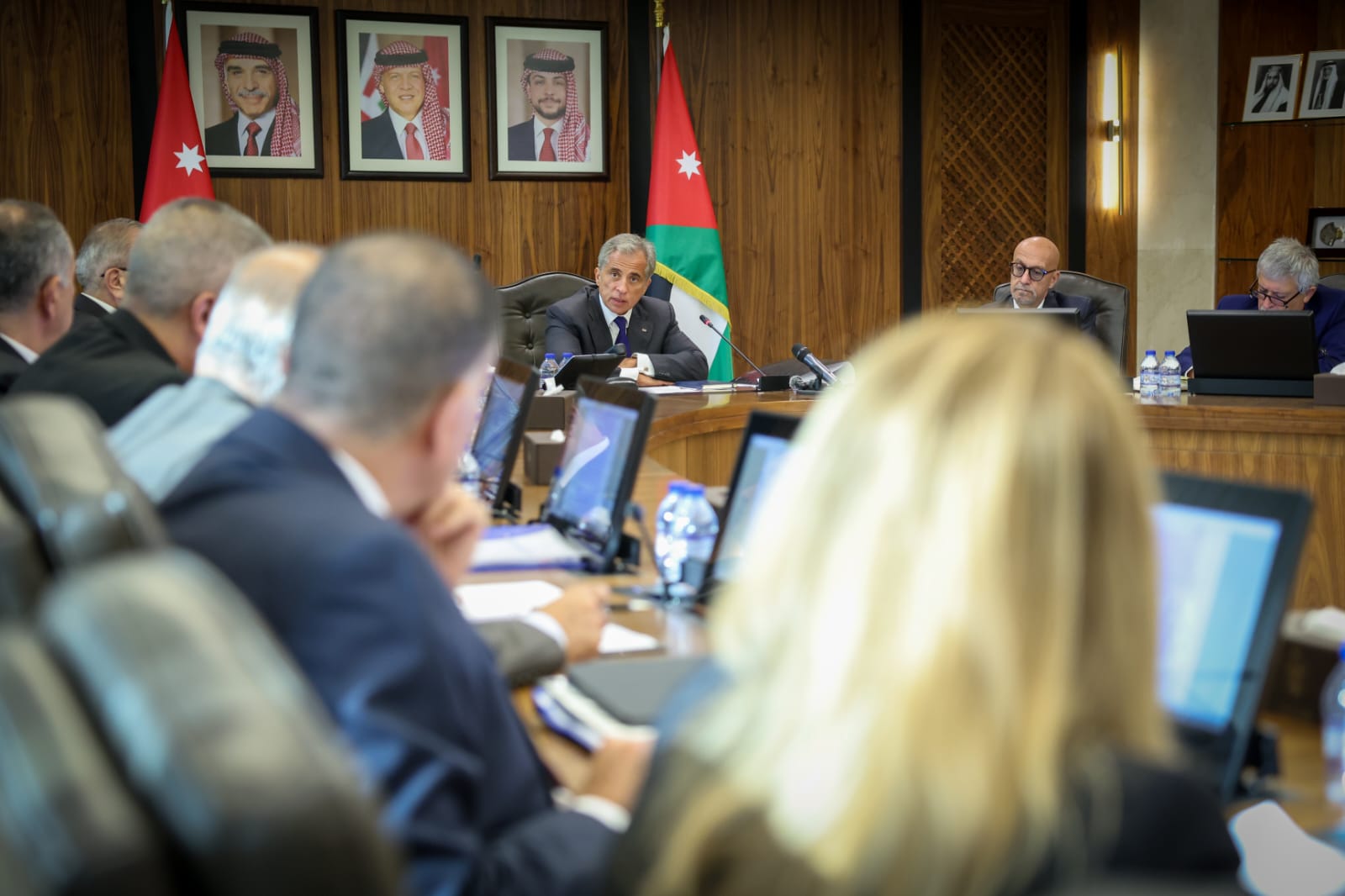 رئيس الوزراء يثمّن إعلان سمو الأمير الحسين بن عبدالله الثاني ولي العهد إعادة تفعيل خدمة العلم